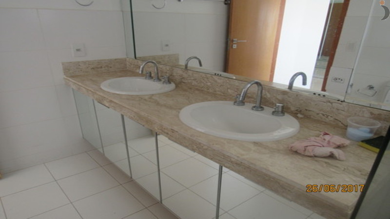 Banho suíte 01