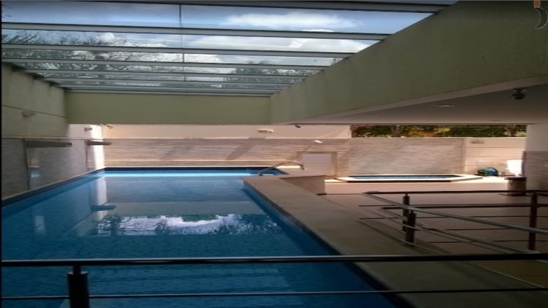 12 Piscina