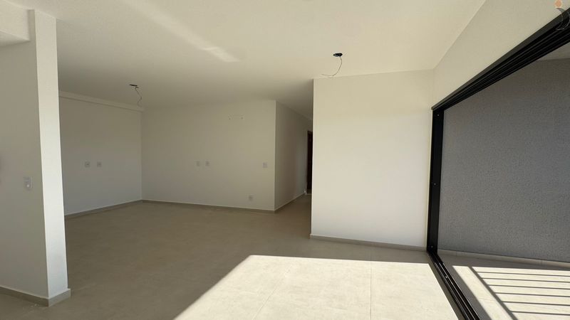 36ee05e2-5722-4b80-9c9a-a117469eb1d4